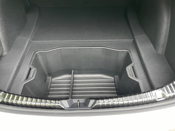 Protección del umbral de carga del maletero Tesla Model 3 de aluminio negro