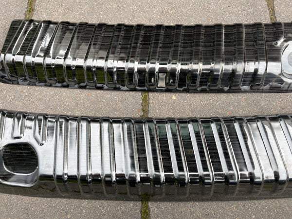 Protección de umbral de maletero Tesla Model Y aluminio negro