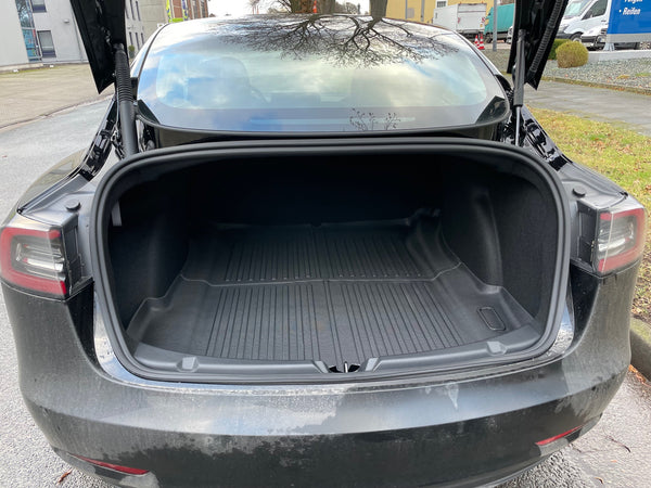 Alfombrilla protectora para todo tipo de clima del maletero Tesla Model 3 - diseño de rayas